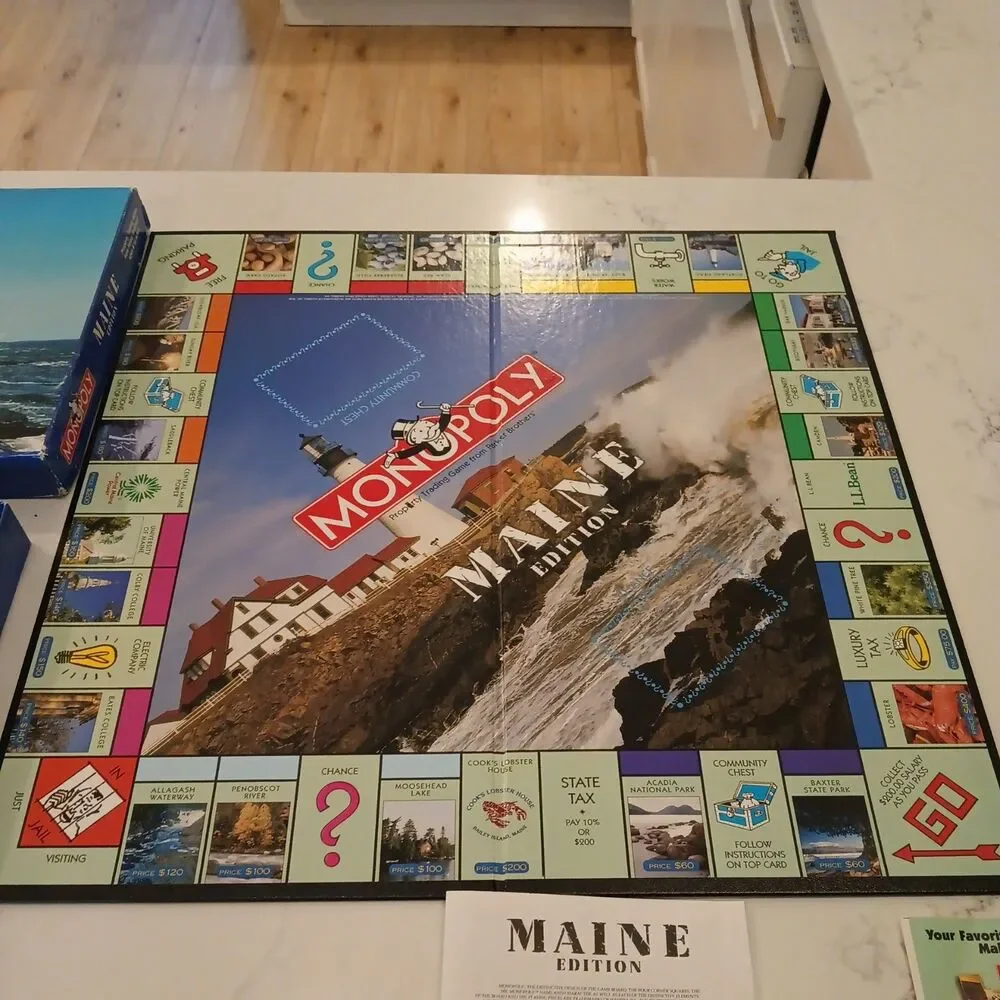 Monopoly Board Game Maine Edition Vintage 1999 USAopoly